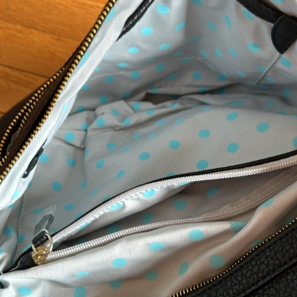 Black leather tote bag. Never used. Medium size - Picture 4 of 5